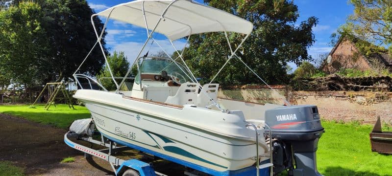 Location de bateau - Jeanneau Cap Camarat 545 (Motorboat)