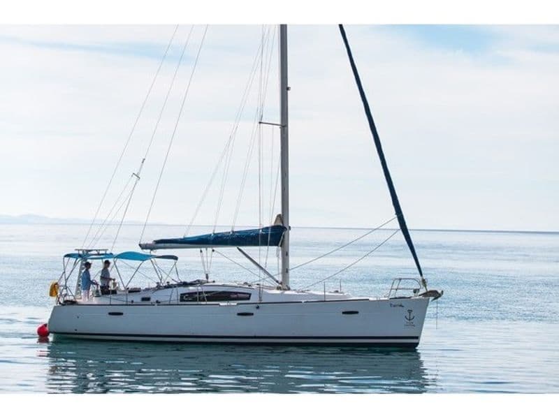 Bénéteau Oceanis 43 (Sailboat)