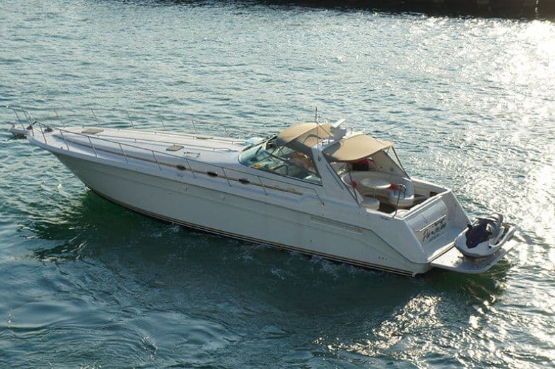 Sea Ray 555 Sundancer (Yacht)