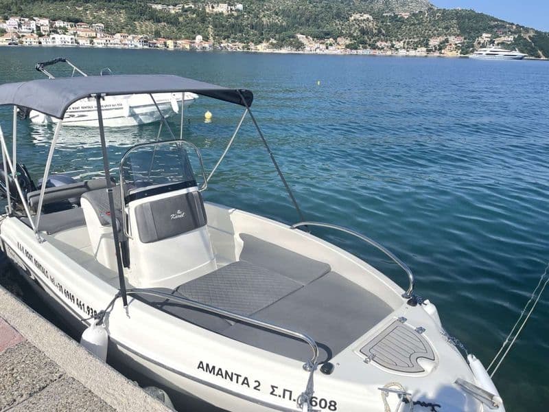 Karel 480 XS (Motorboat)