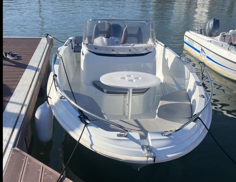 Jeanneau Cap Camarat 5.5 CC Serie 2 (Motorboat)