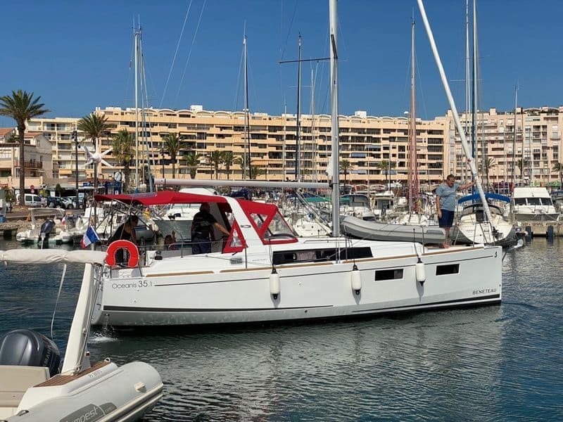 Billet Location de bateau - Bénéteau Oceanis 35.1 (Sailboat)