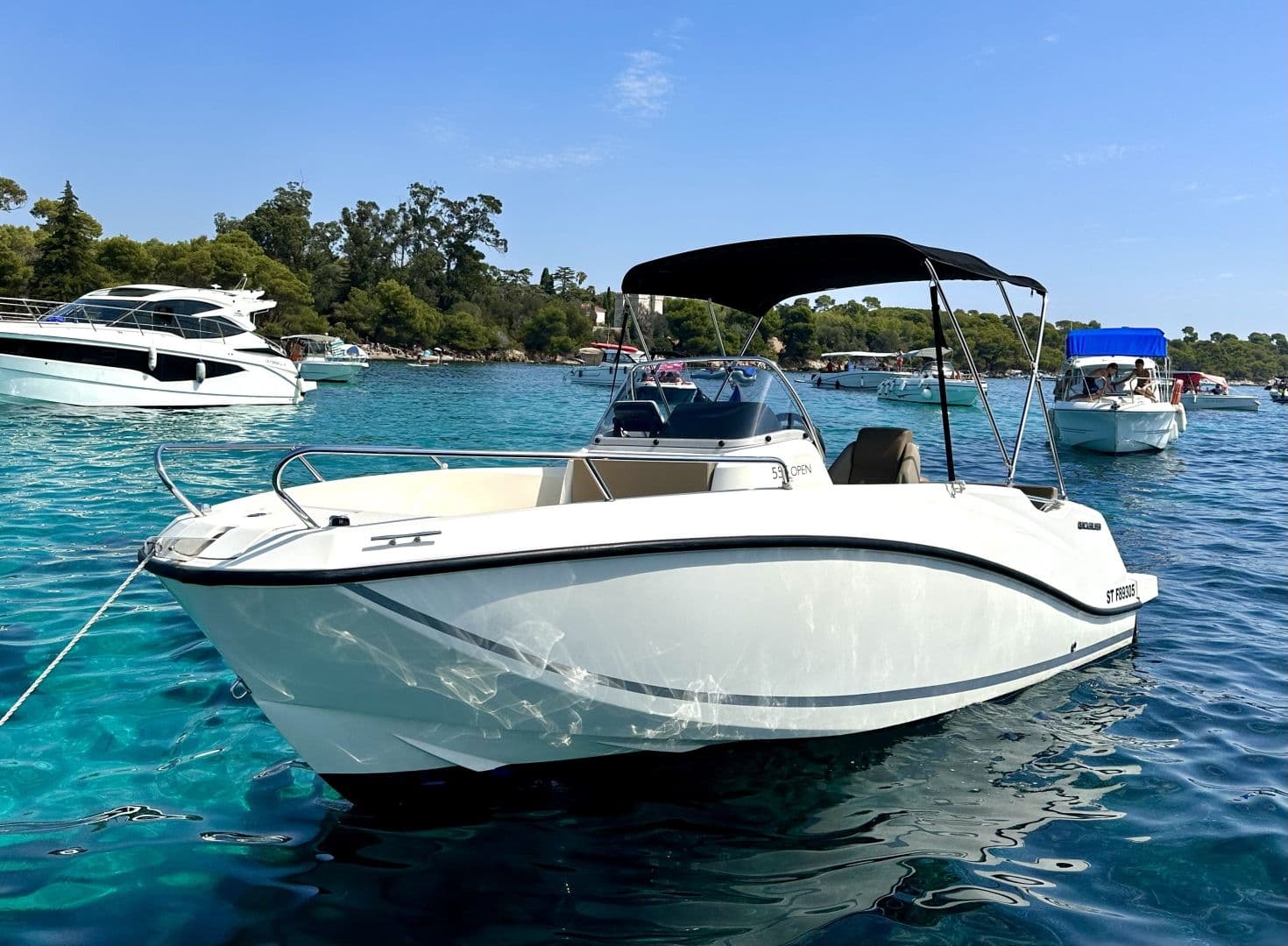 Quicksilver 555 Activ Open (Motorboat)