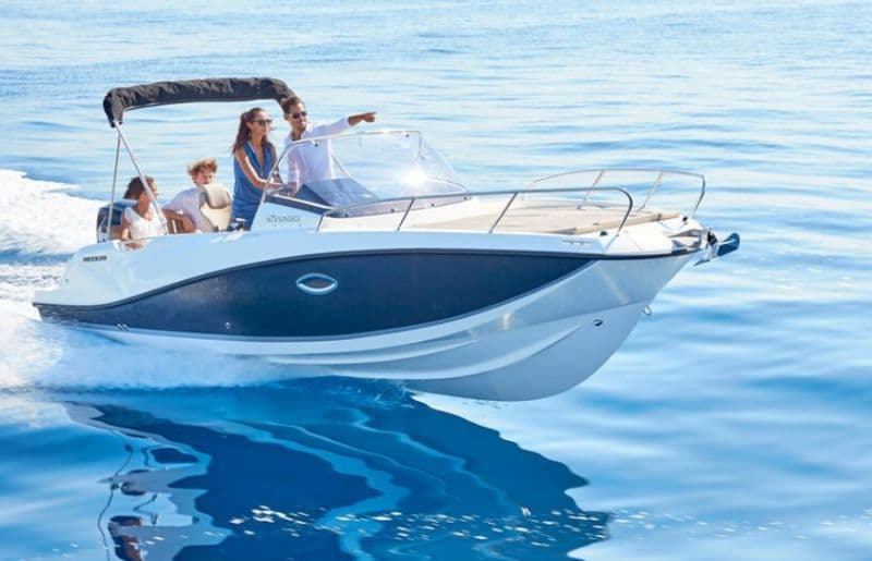 Quicksilver Activ 675 Sundeck (Motorboat)