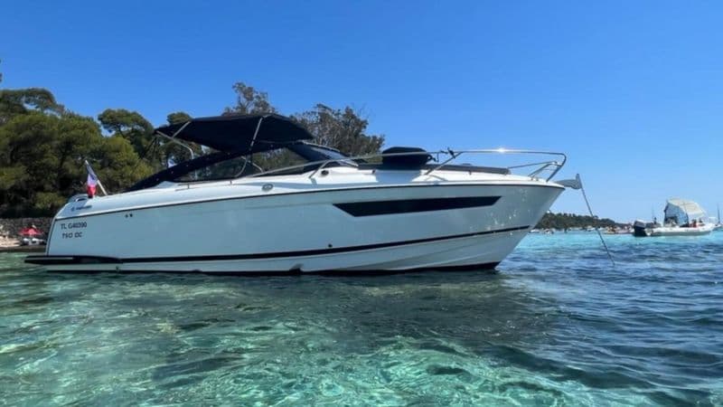 Parker 750 (Motorboat)