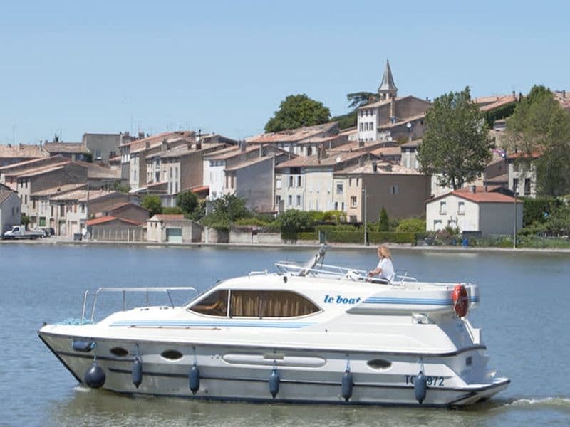 Billet Location de bateau - Le Boat Countess (Motorboat)