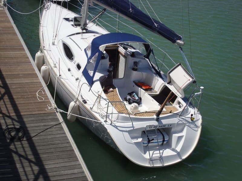 Billet Location de bateau - Alliaura-Marine Feeling 32 DI (Sailboat)