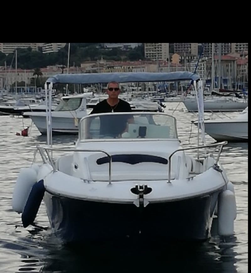 Bénéteau Flyer 650 WA (Motorboat)