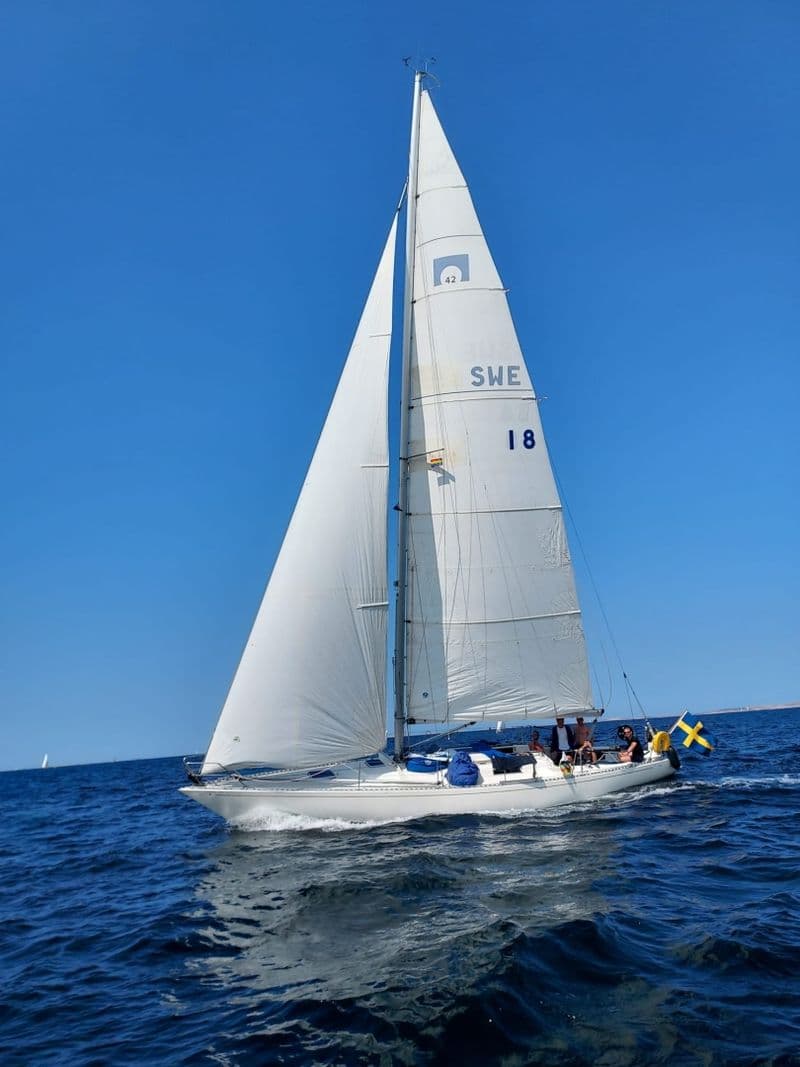 Location de bateau - Omega 42 (Sailboat)