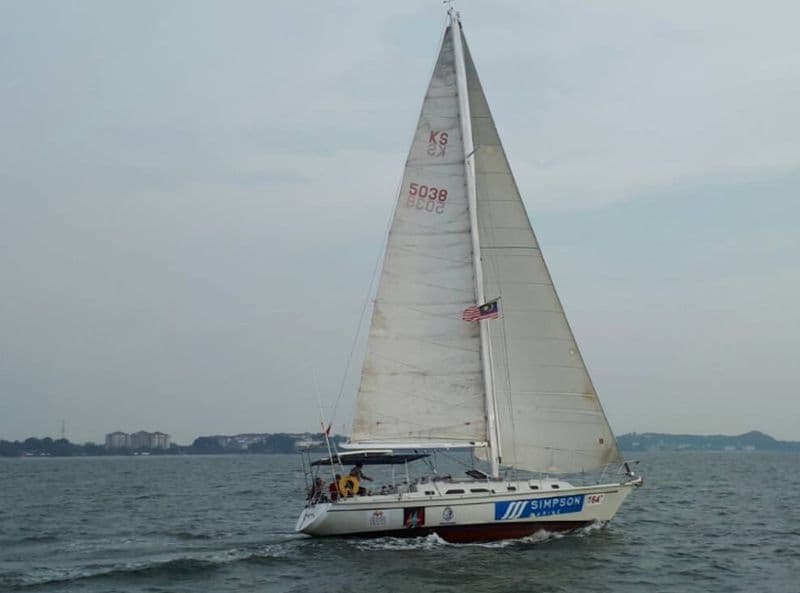 Ericson 380 (Sailboat)