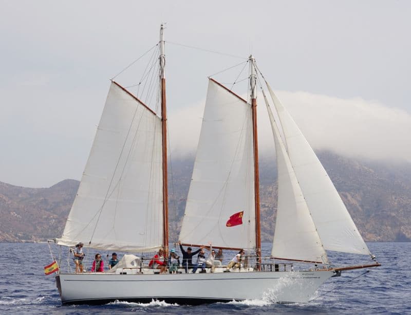 LH39 Goleta Clásica (Sailboat)