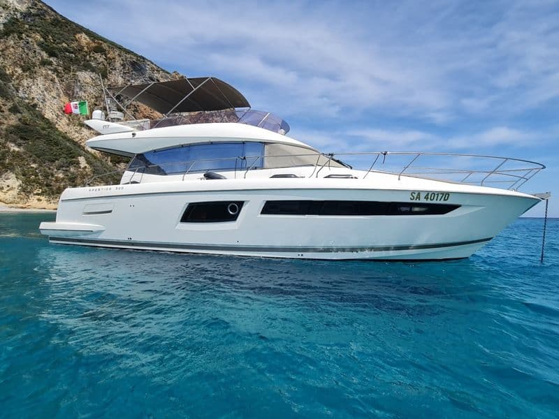 Jeanneau Prestige 500 Fly (Motorboat)