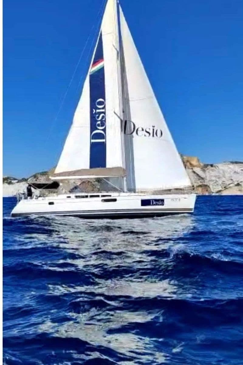 Billet Location de bateau - Jeanneau Sun Odyssey 49i (Sailboat)