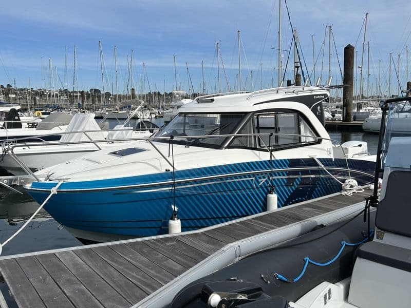 Bénéteau Antares 7 (Motorboat)