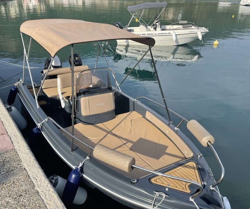 Karel Paxos 170 (Motorboat)