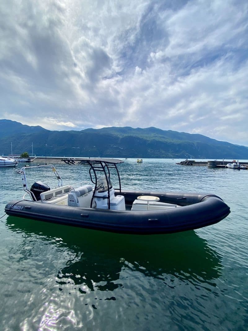 Billet Location de bateau - Valiant V 750 Sport (Semi-rigid)