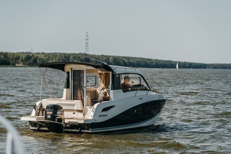 Quicksilver Active 755 Weekend (Motorboat)