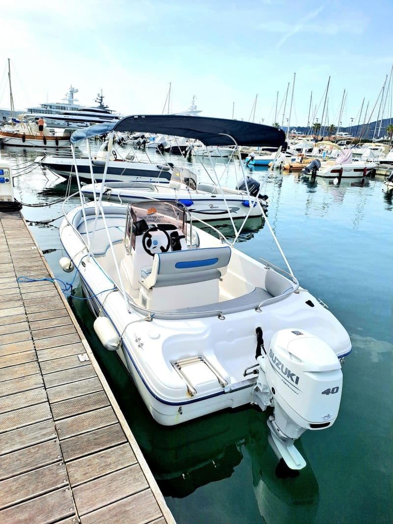 Ranieri Voyager 17 (Semi-rigid)