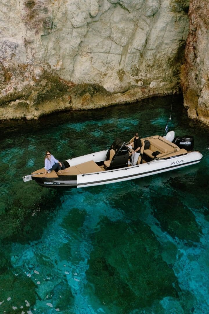 Sea quest 760 (Semi-rigid)