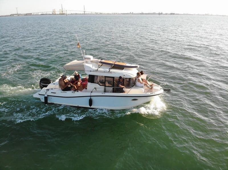 Quicksilver Captur 755 Pilothouse (Motorboat)