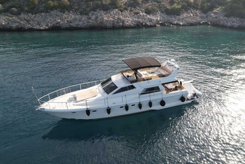 Ferretti Altura 52 S (Motorboat)