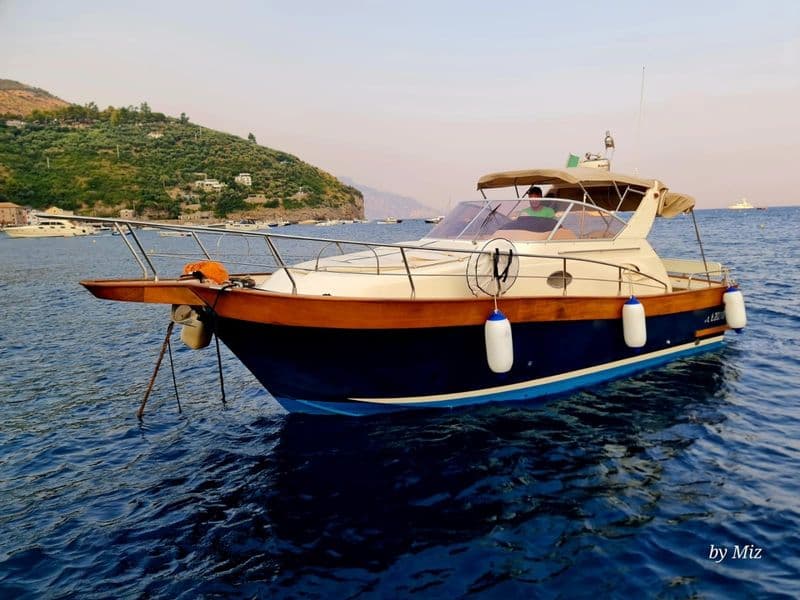 Billet Location de bateau - Tuccoli Golden 30 (Motorboat)