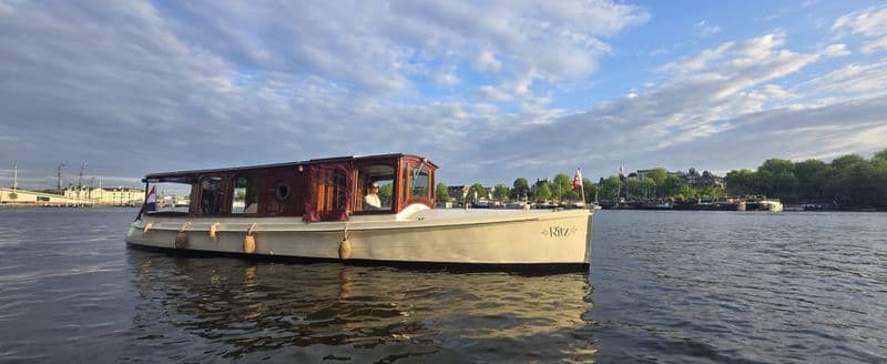 Location de bateau - Custom Made Sloop (Barge)