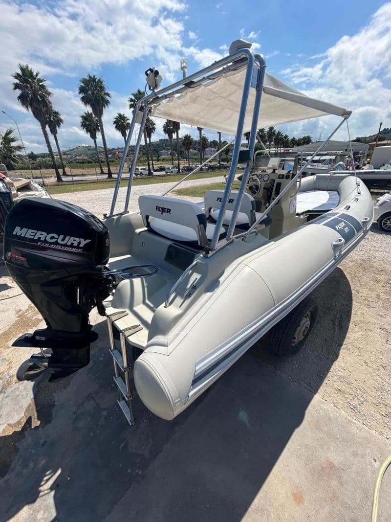 Flyer 575 (Semi-rigid)