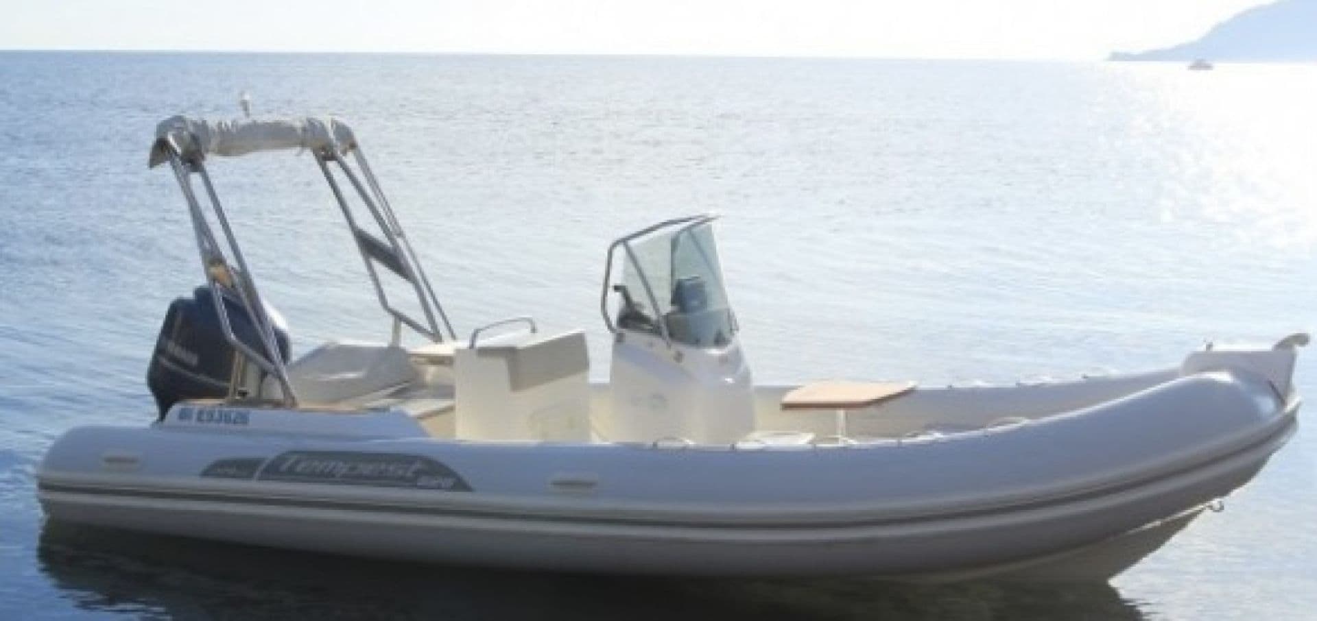 Location de bateau - Capelli 626 (Semi-rigid)