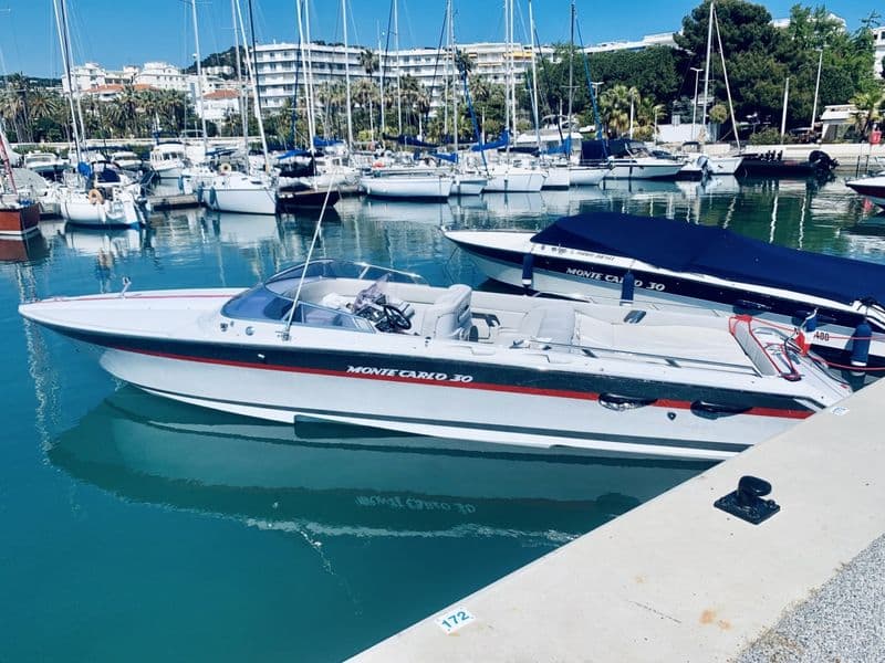 Billet Location de bateau - Riva Monte Carlo 30 OFFSHORER (Motorboat)