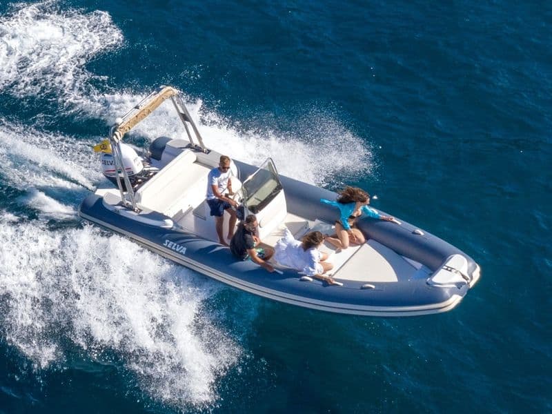 Selva 680 (Semi-rigid)