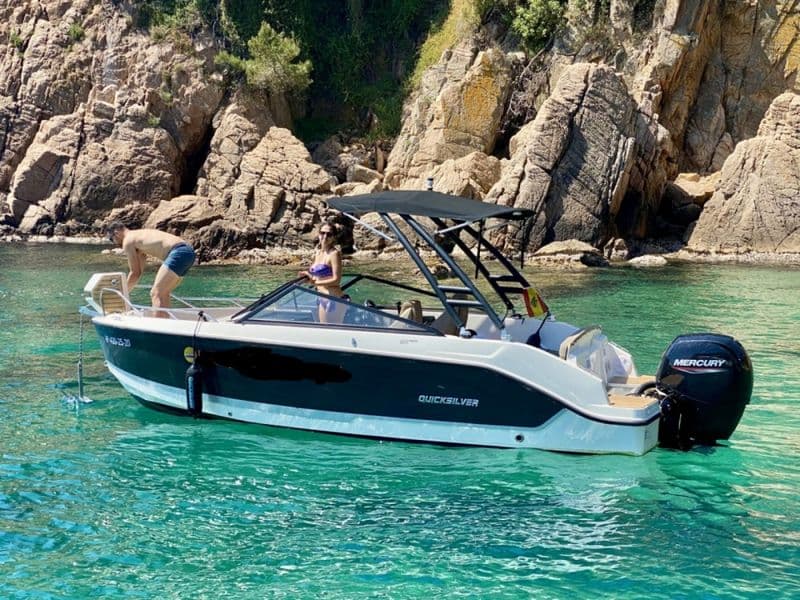 Quicksilver Activ 605 Bowrider (Motorboat)