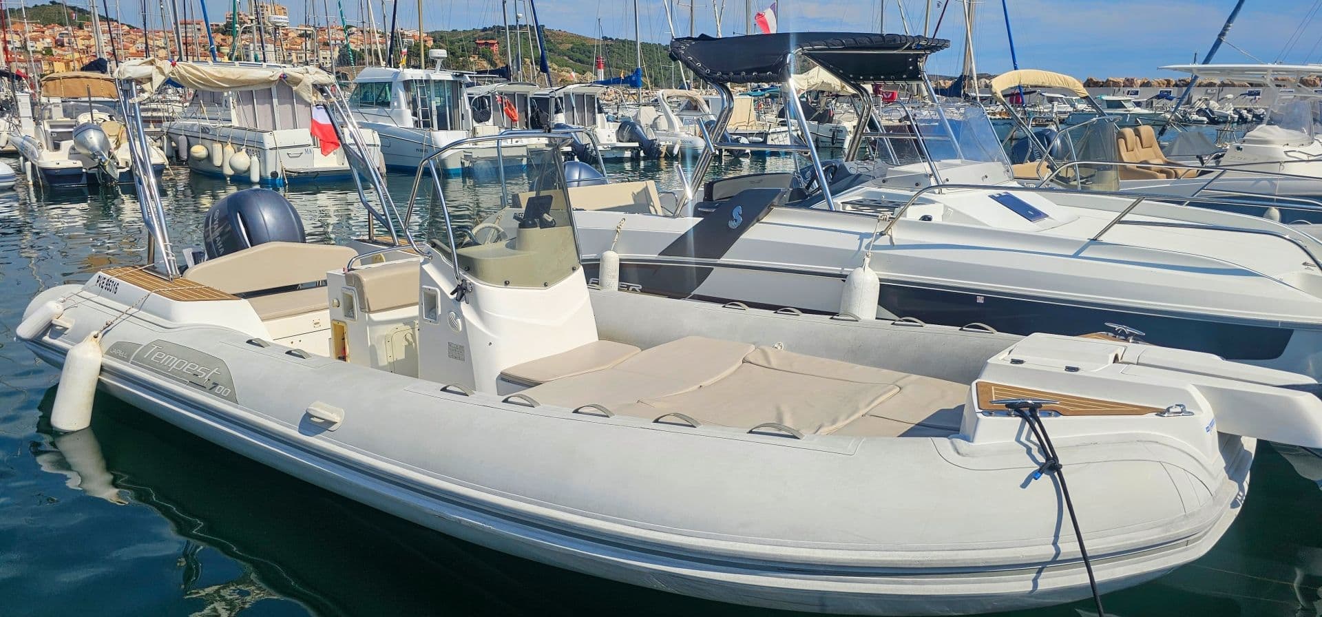 Billet Location de bateau - Capelli Tempest 700 (Semi-rigid)