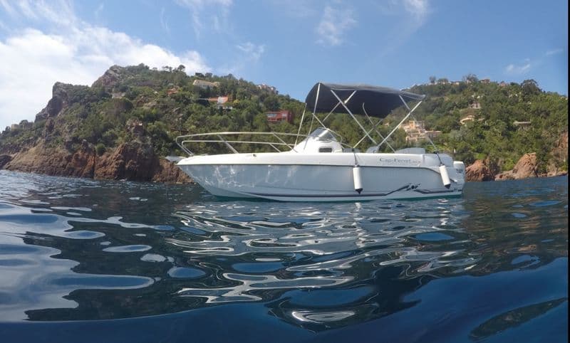 Billet Location de bateau - B2 Marine Cap Ferret 652 DC (Motorboat)