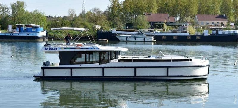 Billet Location de bateau - Premier Horizon 5 (Barge)