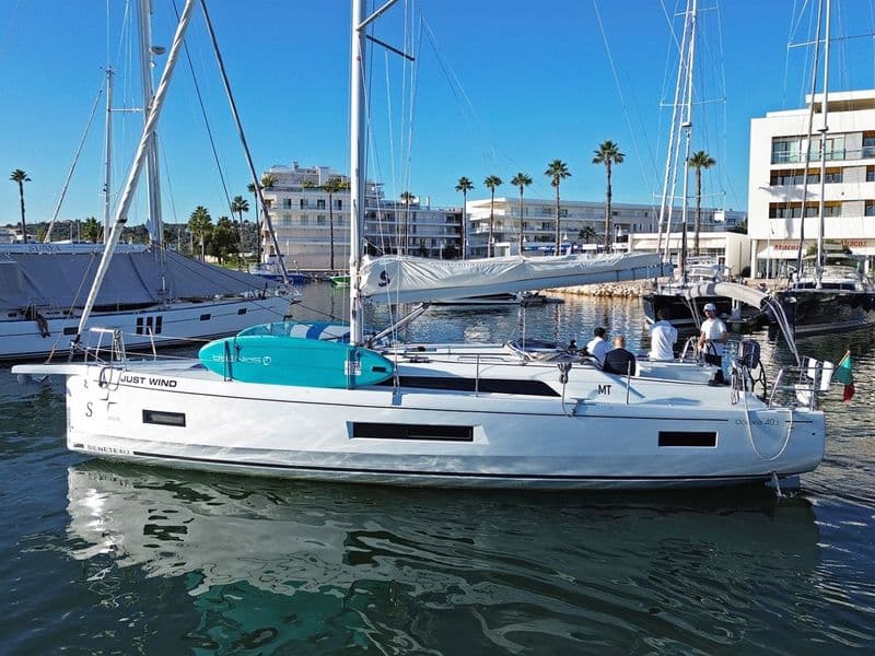 Billet Location de bateau - Bénéteau Oceanis 40.1 (Sailboat)