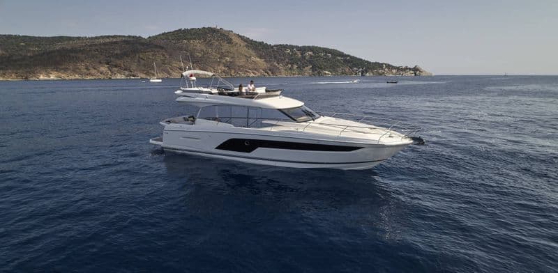 Prestige 590 (Yacht)