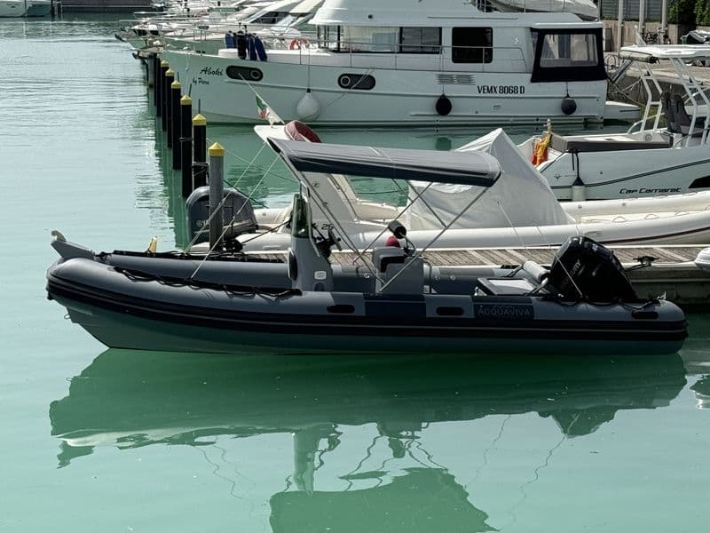 Acquaviva 635 (Semi-rigid)