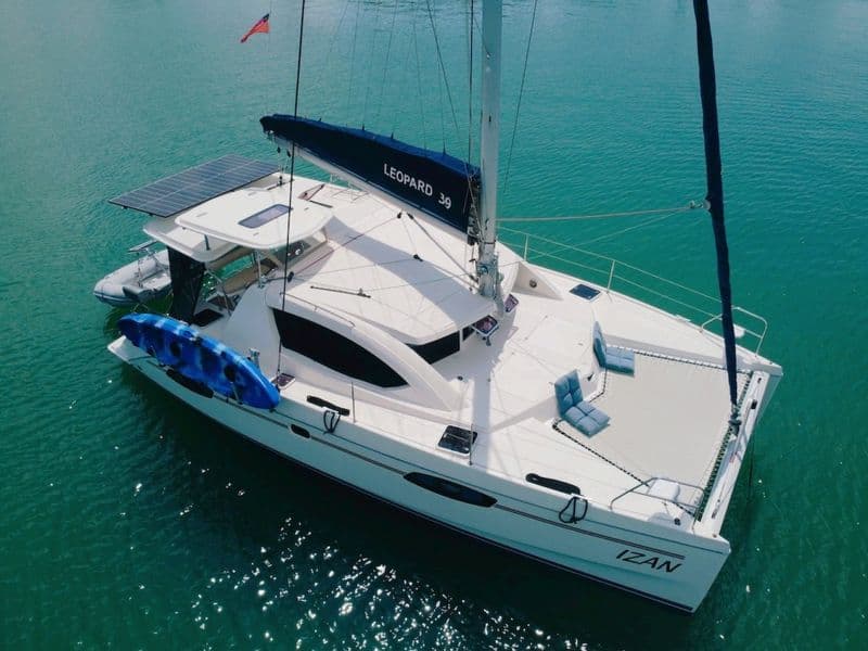 Leopard 39 (Multihull)