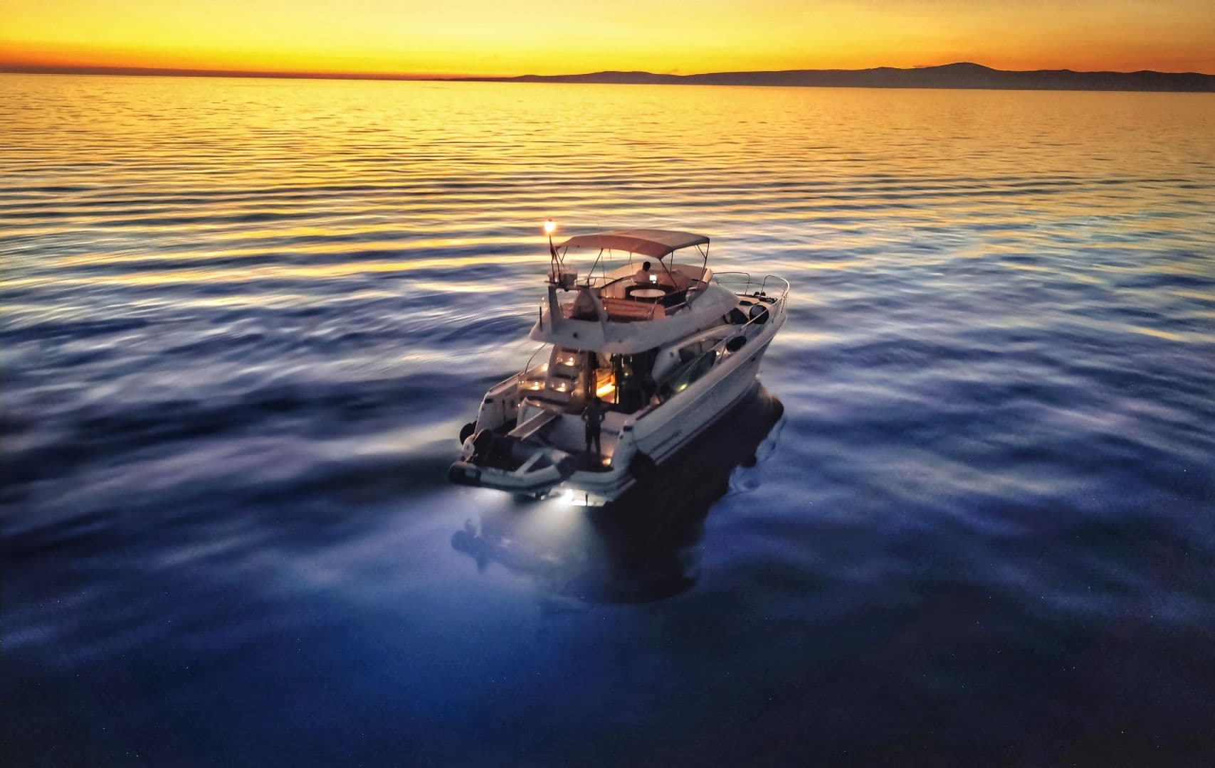 Jeanneau Prestige 46 (Motorboat)