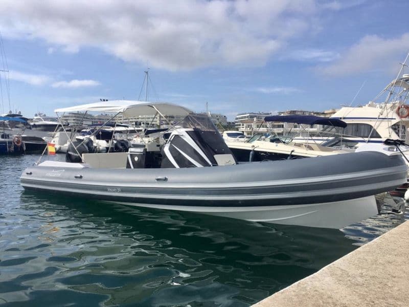 Billet Location de bateau - Italia marine Vesuvio 29 (Semi-rigid)