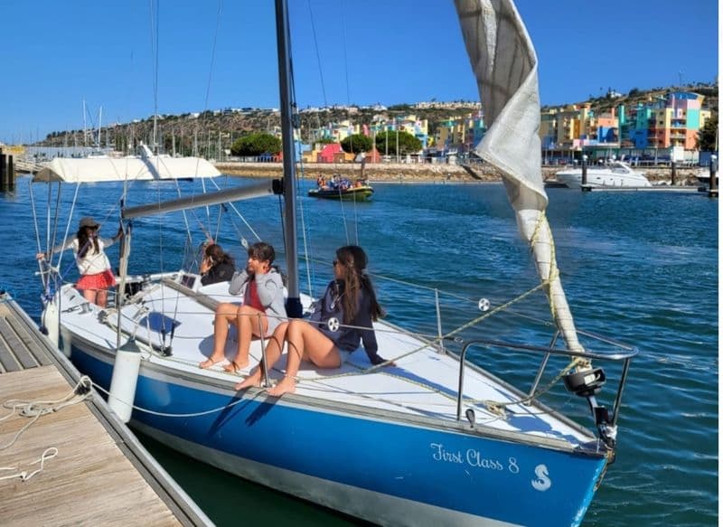 Bénéteau first class 8 (Sailboat)