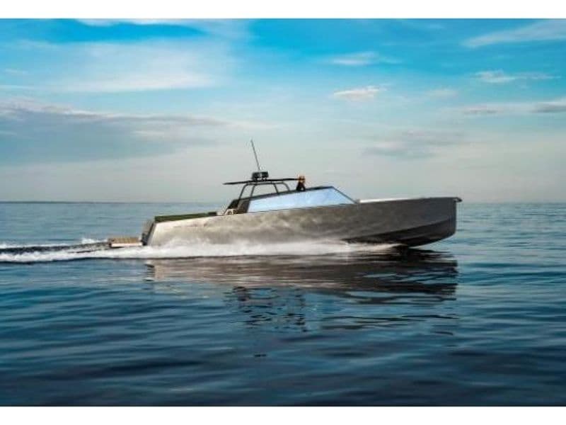 Goldfish 43 Ocean (Motorboat)