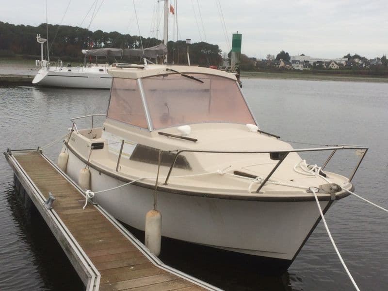 Location de bateau - Bénéteau ANTARES (Motorboat)