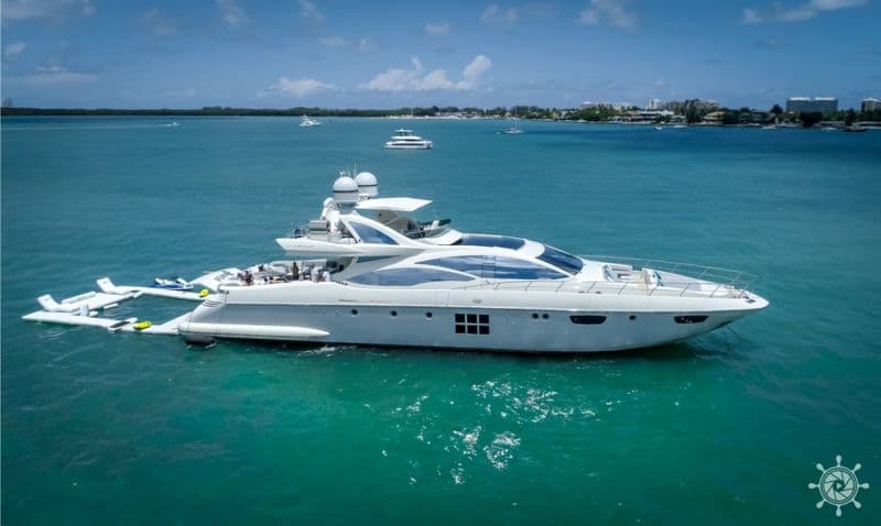 Billet Location de bateau - Azimut Scarlet (Yacht)