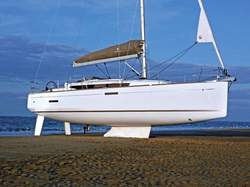 Billet Location de bateau - Jeanneau Sun Odyssey 379 Dl (Sailboat)