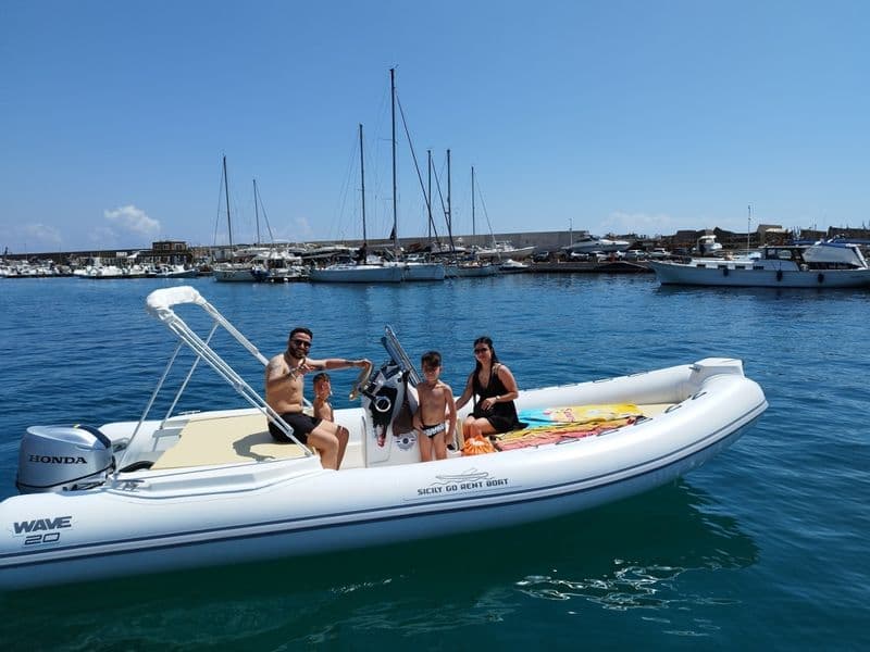 Billet Location de bateau - Altamarea Wave 20 (Semi-rigid)