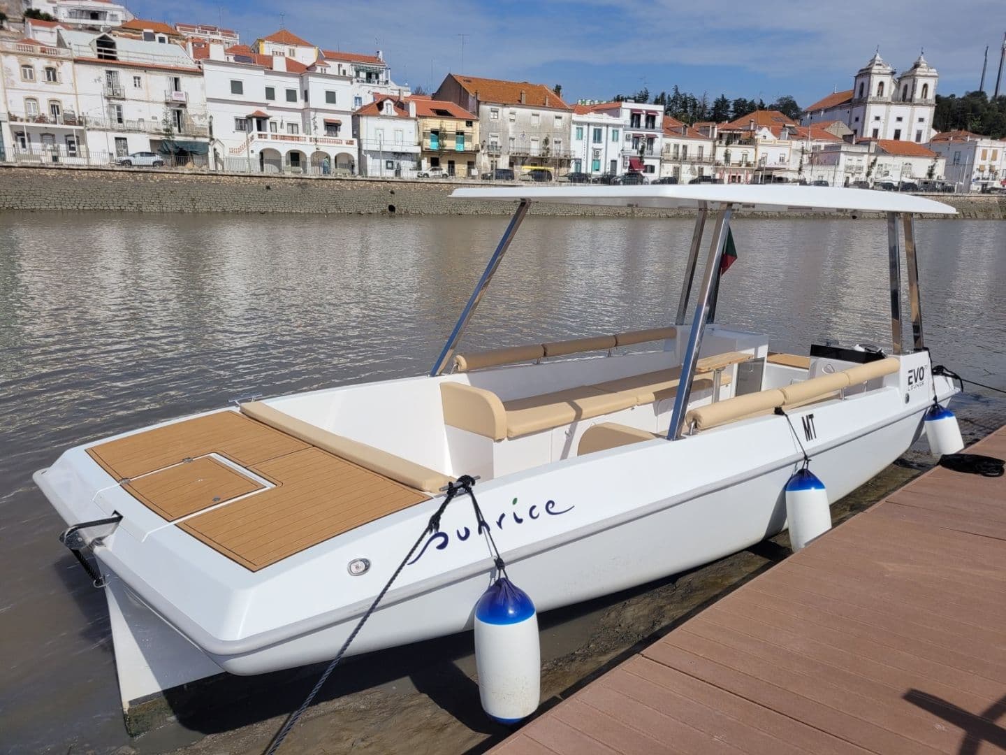 Sunconcept EVO-Lounge 7.0 (Sailboat)