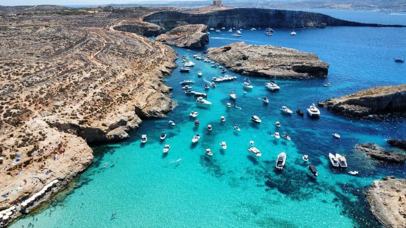 Saver 690 Open (Motorboat)