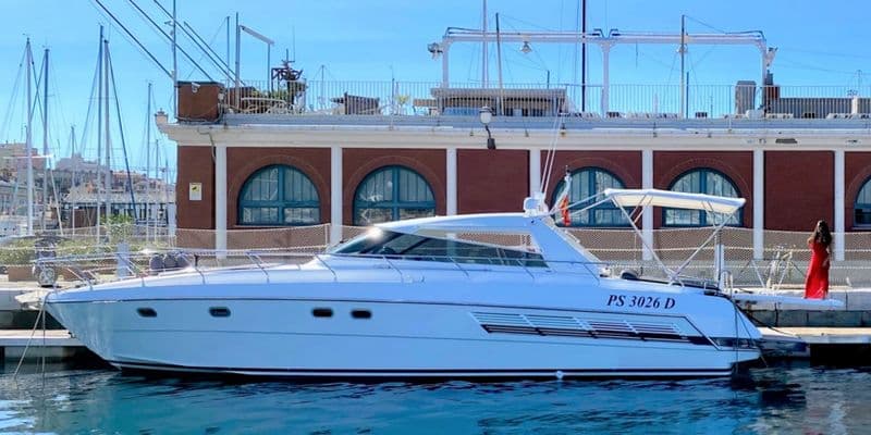 Location de bateau - Raffaelli Mistral 50 Hard Top (Motorboat)